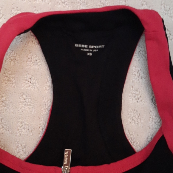 Pink and black Bebe Sport Tanktop with Zipperfront - Picture 2 of 4